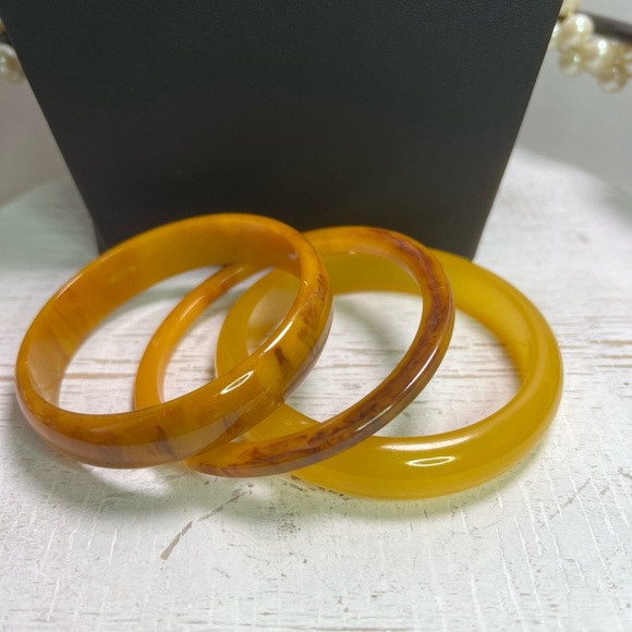 Vintage Bakelite Bangles 7.75” D17 - Picture 3 of 3